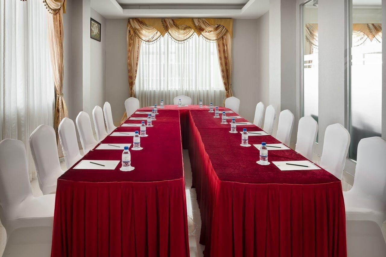 Green Palace Hotel Phnom Penh Exterior photo